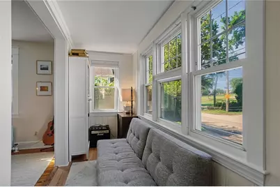 520 Middle Highway, Barrington, RI 02806 - Photo 13