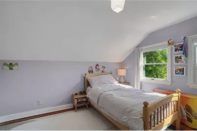 520 Middle Highway, Barrington, RI 02806 - Photo 25