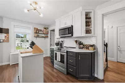 23 Marden Street, Cranston, RI 02910 - Photo 9