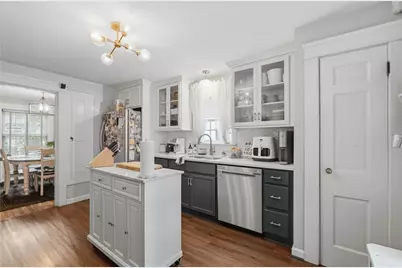 23 Marden Street, Cranston, RI 02910 - Photo 7