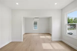 44 Park Pl, Burrillville, RI 02859 - Photo 9