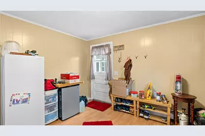 210 Dorman Avenue, North Providence, RI 02904 - Photo 23