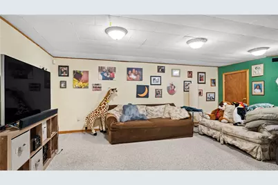 210 Dorman Avenue, North Providence, RI 02904 - Photo 25