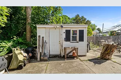 210 Dorman Avenue, North Providence, RI 02904 - Photo 31