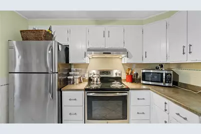 210 Dorman Avenue, North Providence, RI 02904 - Photo 15