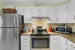 210 Dorman Ave, North Providence, RI 02904 - Photo 15