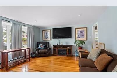 210 Dorman Avenue, North Providence, RI 02904 - Photo 5
