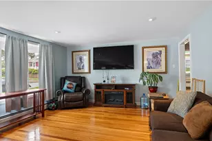 210 Dorman Ave, North Providence, RI 02904 - Photo 5