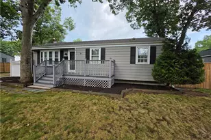 7 Cole Ave, Warwick, RI 02886 - Photo 3