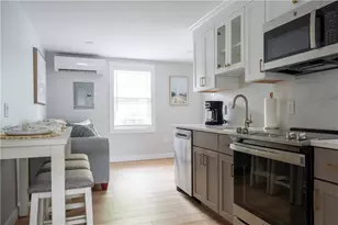 43 Franklin St, Newport, RI 02840 - Photo 1