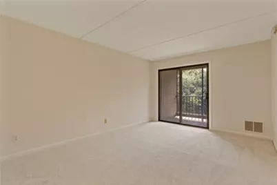 650 Greenwich Avenue #5-405, West Warwick, RI 02893 - Photo 17