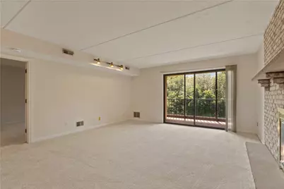 650 East Greenwich Avenue #5-405, West Warwick, RI 02893 - Photo 15
