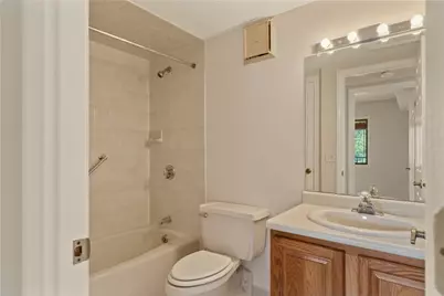650 East Greenwich Avenue #5-405, West Warwick, RI 02893 - Photo 29