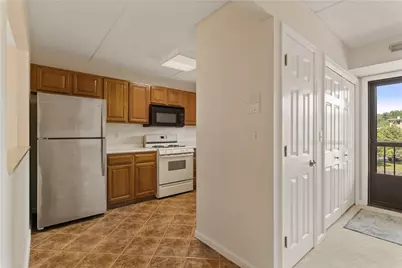 650 East Greenwich Avenue #5-405, West Warwick, RI 02893 - Photo 7