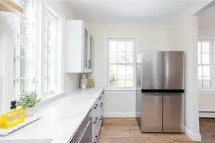 4 Gladding Ct, Newport, RI 02840 - Photo 19