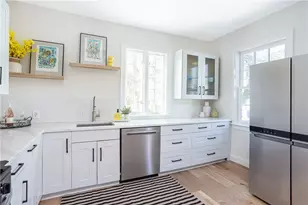 4 Gladding Ct, Newport, RI 02840 - Photo 13