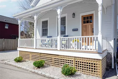 4 Gladding Court, Newport, RI 02840 - Photo 1