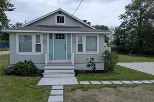 15 N Water St, Portsmouth, RI 02871 - Photo 1