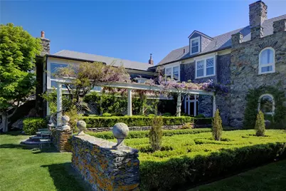 6 Price's Cove Avenue, Newport, RI 02840 - Photo 19