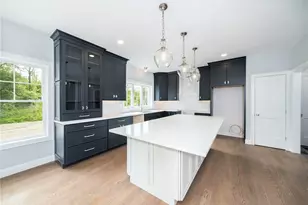 4 Upper Farm Wy, Johnston, RI 02919 - Photo 7