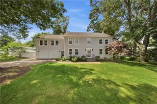 78 Riverside Dr, South Kingstown, RI 02879 - Photo 3