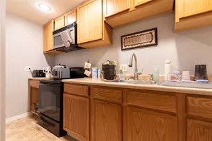 14 South Larchmont Ave, North Providence, RI 02911 - Photo 5