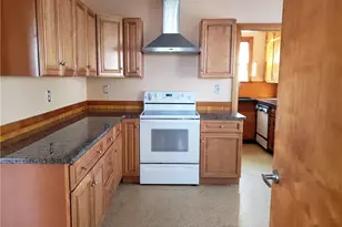 40 E Barrows St, Cumberland, RI 02864 - Photo 1