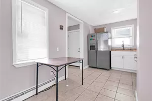 63 W Cole St, Pawtucket, RI 02860 - Photo 7