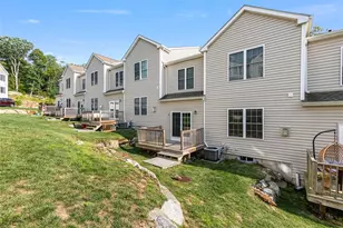 102 Hunting Hill Dr, Cumberland, RI 02864 - Photo 33