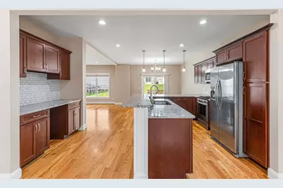 102 Hunting Hill Drive, Cumberland, RI 02864 - Photo 5