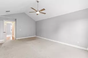 102 Hunting Hill Dr, Cumberland, RI 02864 - Photo 19