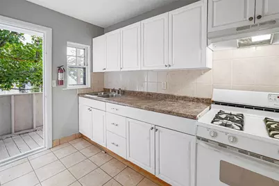 126 Sumner Avenue, Central Falls, RI 02863 - Photo 11