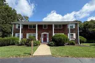 40 Prospect Ave, Narragansett, RI 02882 - Photo 1