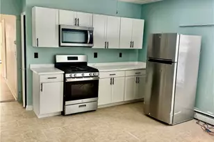 217 Carleton St, Providence, RI 02908 - Photo 5