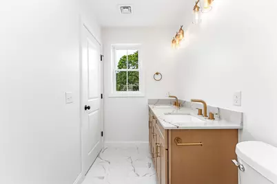 10 Fyffe Avenue, Cranston, RI 02920 - Photo 23