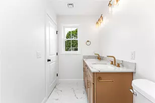 10 Fyffe Ave, Cranston, RI 02920 - Photo 23