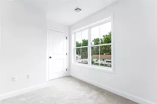 10 Fyffe Ave, Cranston, RI 02920 - Photo 19