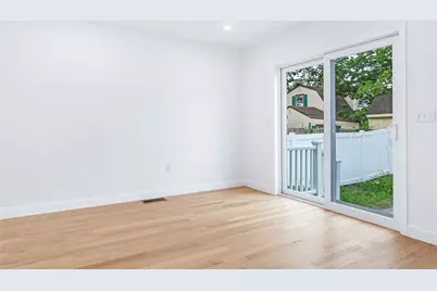 10 Fyffe Avenue, Cranston, RI 02920 - Photo 9