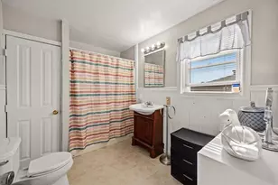72 Tower St, Fall River, MA 02724 - Photo 23
