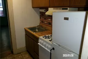 100 Bowen St, Providence, RI 02906 - Photo 5