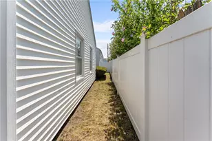 5 Second St, Pawtucket, RI 02861 - Photo 35