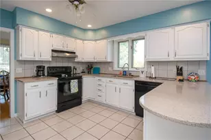 20 Morrison Ave, Middletown, RI 02842 - Photo 23
