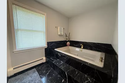 20 Morrison Avenue, Middletown, RI 02842 - Photo 25