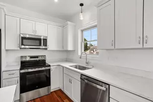 11 Stone St, Providence, RI 02904 - Photo 9