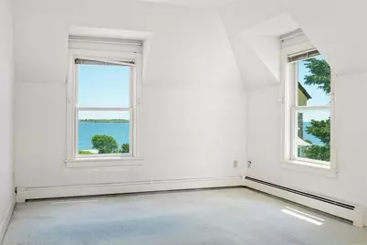 517 Tuckerman Avenue, Middletown, RI 02842 - Photo 27