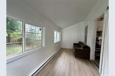 38 Marion Avenue N, Providence, RI 02905 - Photo 25