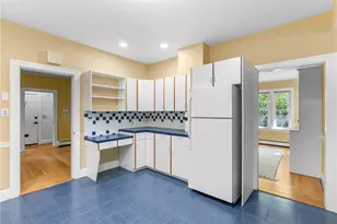 280 Cole Ave, Providence, RI 02906 - Photo 13