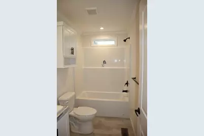 1346 Newport Avenue, Attleboro, MA 02703 - Photo 15