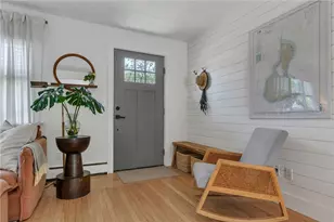 19 Sherwood Rd, Middletown, RI 02842 - Photo 7