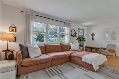 19 Sherwood Road, Middletown, RI 02842 - Photo 7